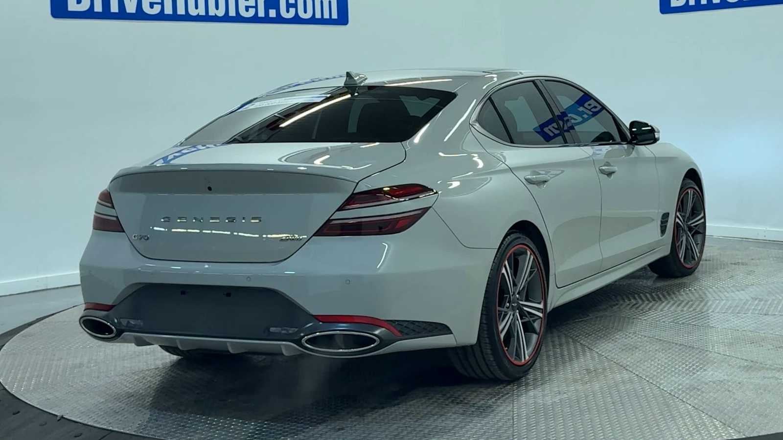 2025 Genesis G70 2.5T