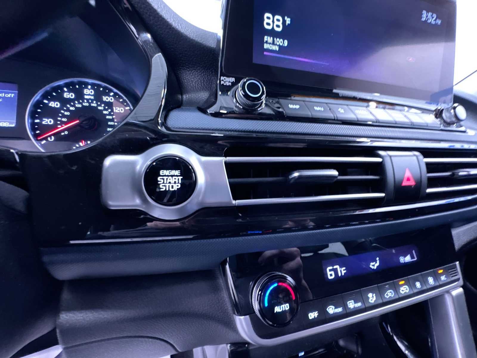2022 Kia Seltos S