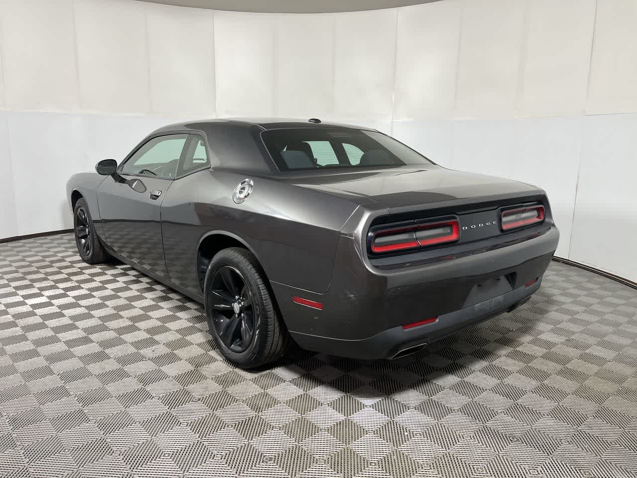 2016 Dodge Challenger SXT