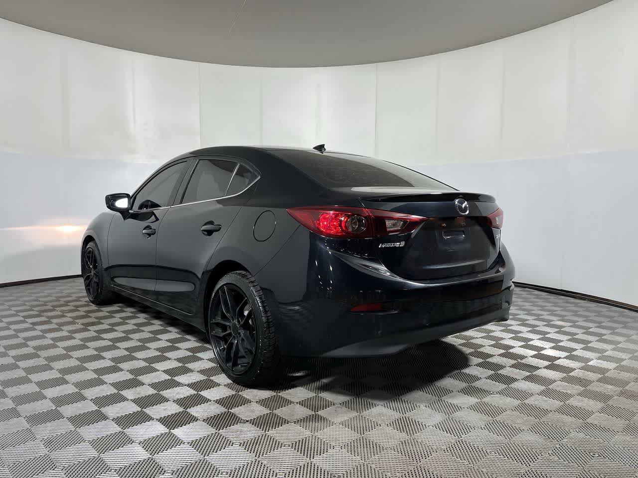 2018 Mazda Mazda3 4-Door Touring