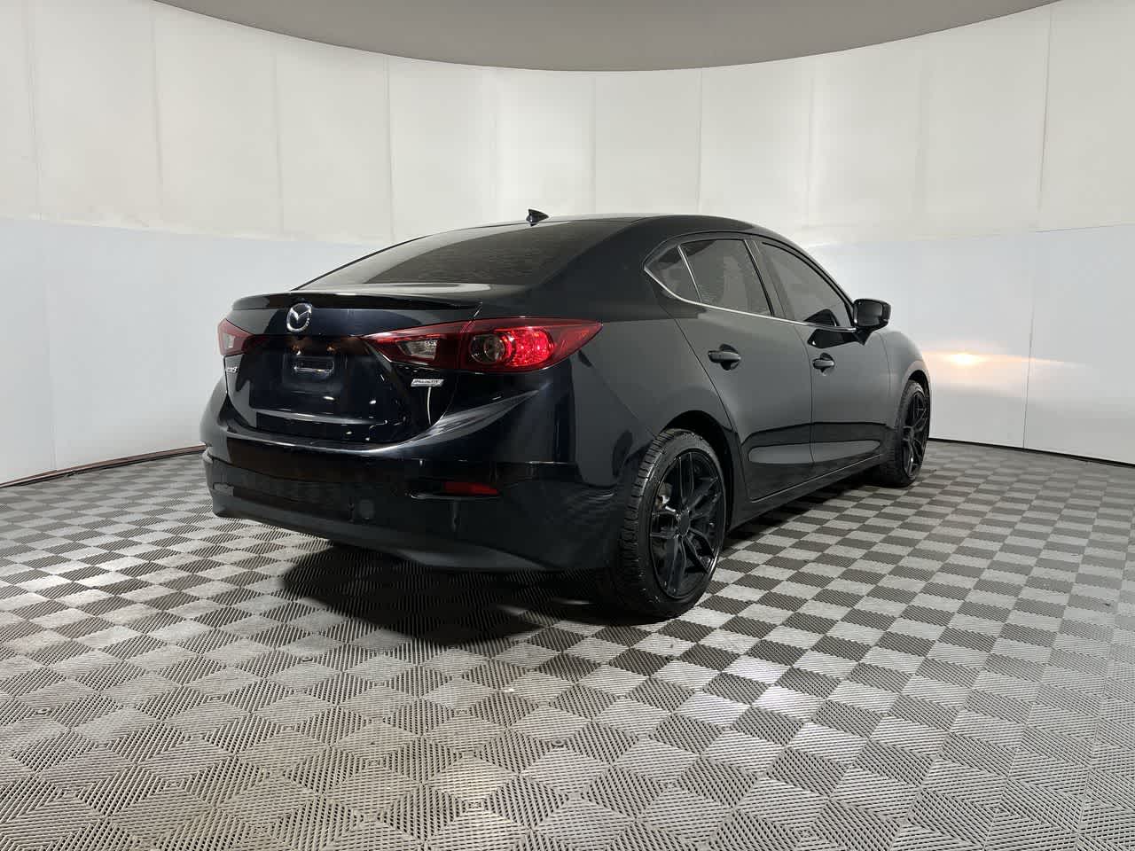 2018 Mazda Mazda3 4-Door Touring