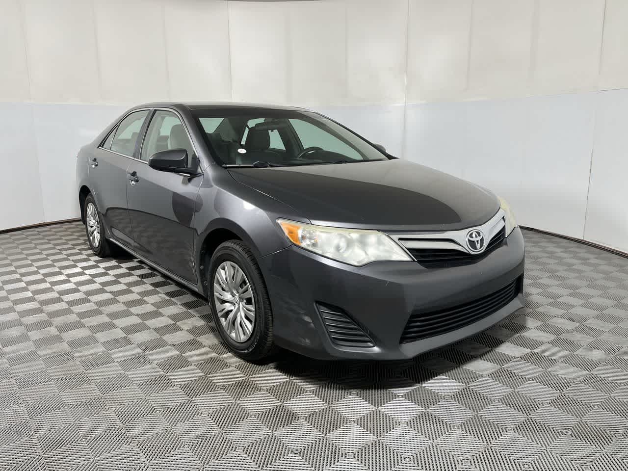 Used 2014 Toyota Camry LE with VIN 4T4BF1FK3ER429639 for sale in Greenwood, IN