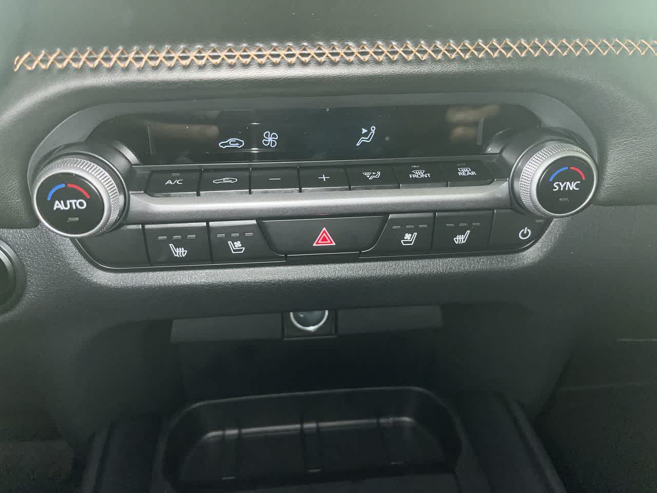 2026 Mazda Mazda CX-50 Hybrid Premium AWD