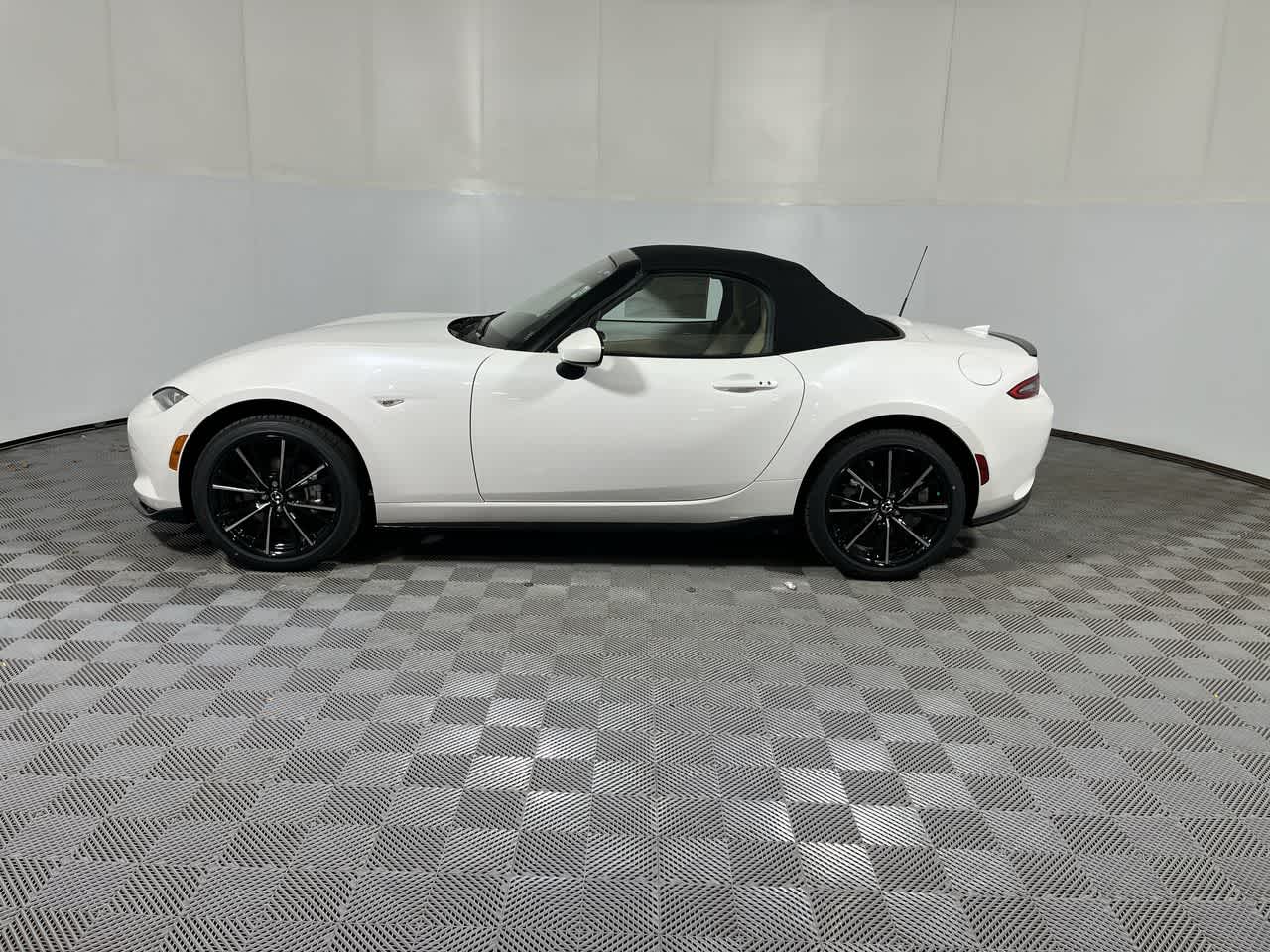 2026 Mazda Mazda MX-5 Miata Grand Touring