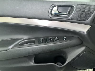 2015 INFINITI Q40 4dr Sdn AWD