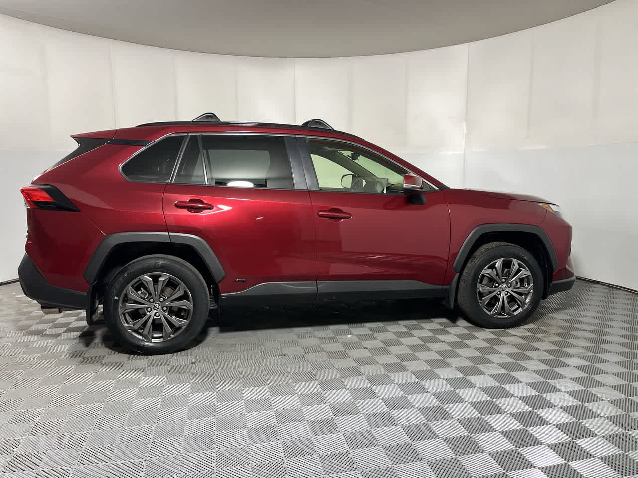 2022 Toyota RAV4 Hybrid XLE Premium