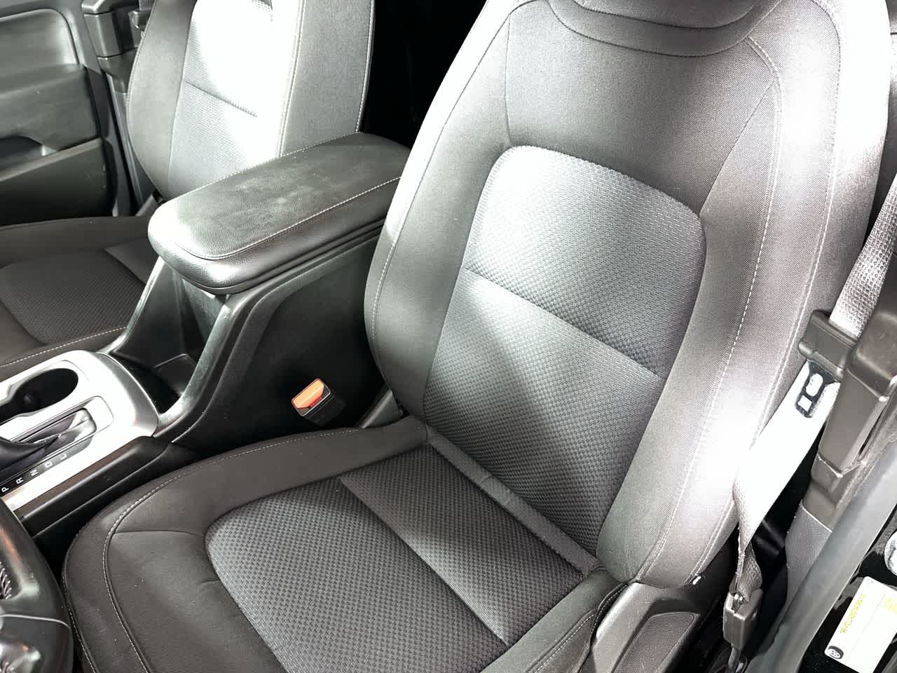 2022 Chevrolet Colorado 2WD LT