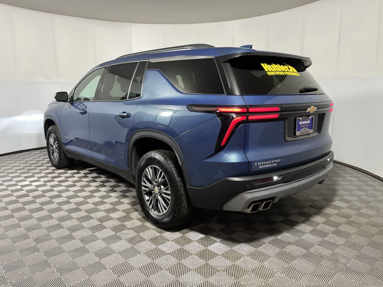 2024 Chevrolet Traverse FWD LT