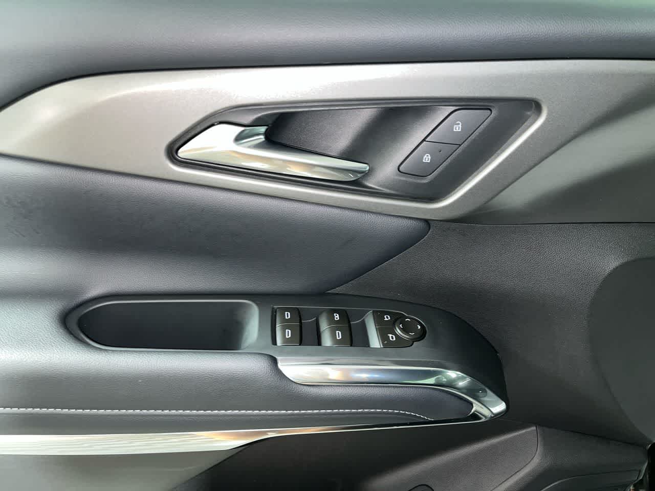 2026 Chevrolet Traverse AWD LT