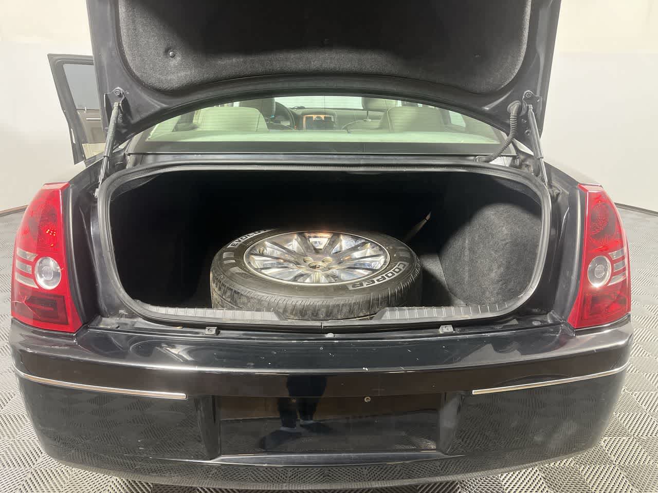 2010 Chrysler 300 Touring