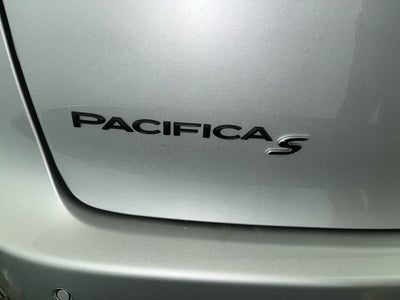 2024 Chrysler Pacifica Hybrid Premium S Appearance Pkg