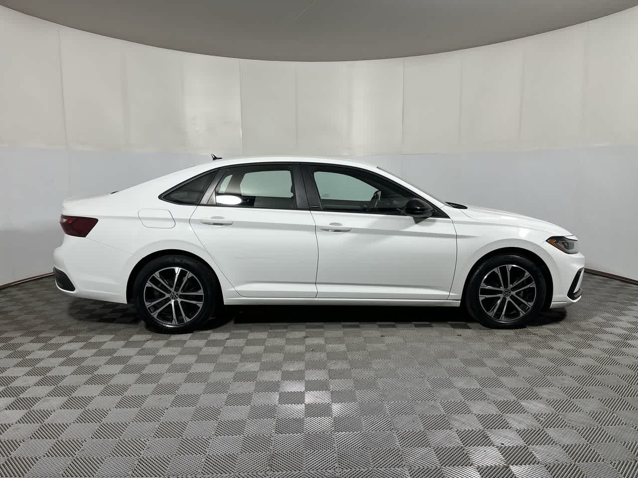 2025 Volkswagen Jetta Sport