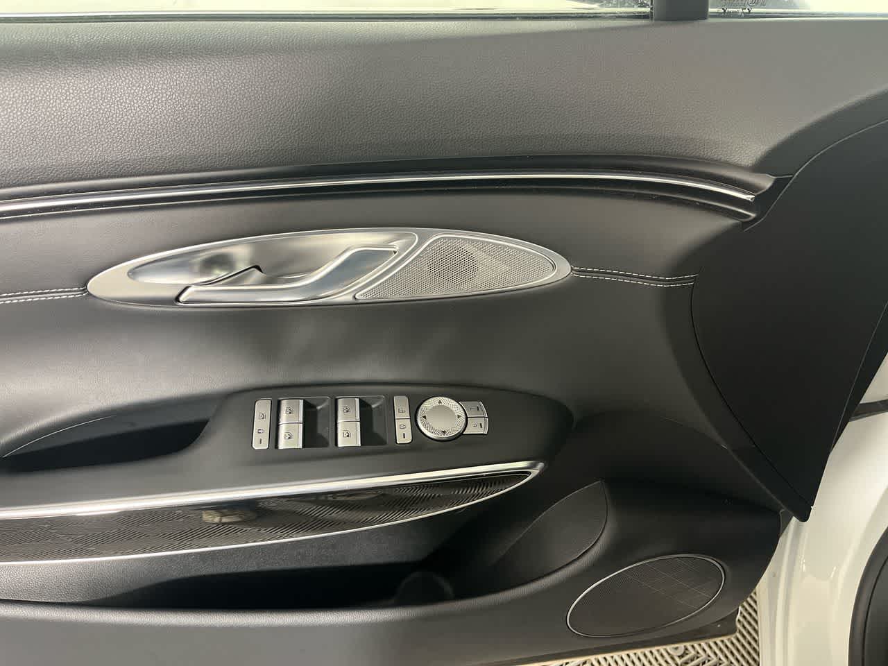 2025 Genesis GV70 2.5T