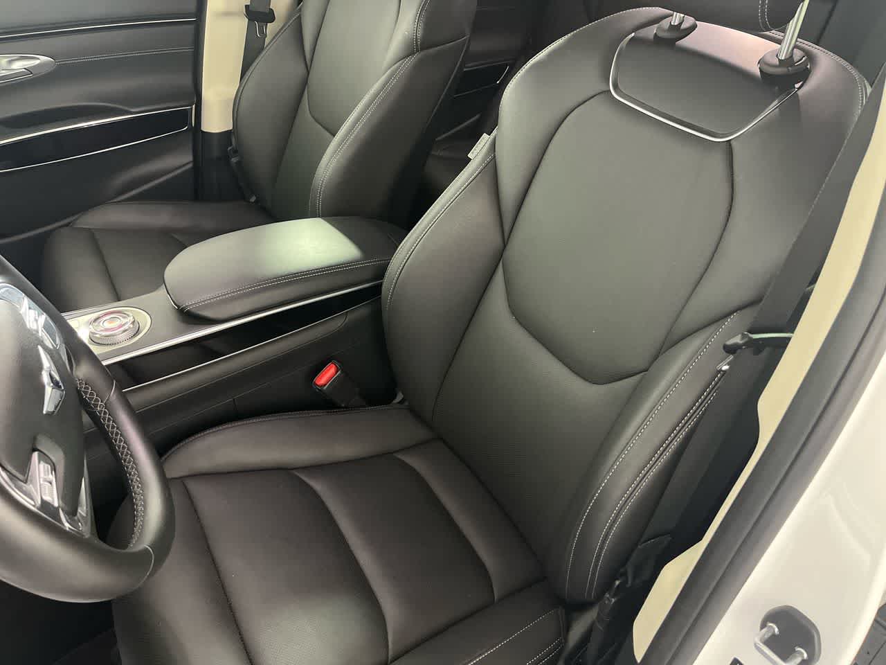 2025 Genesis GV70 2.5T