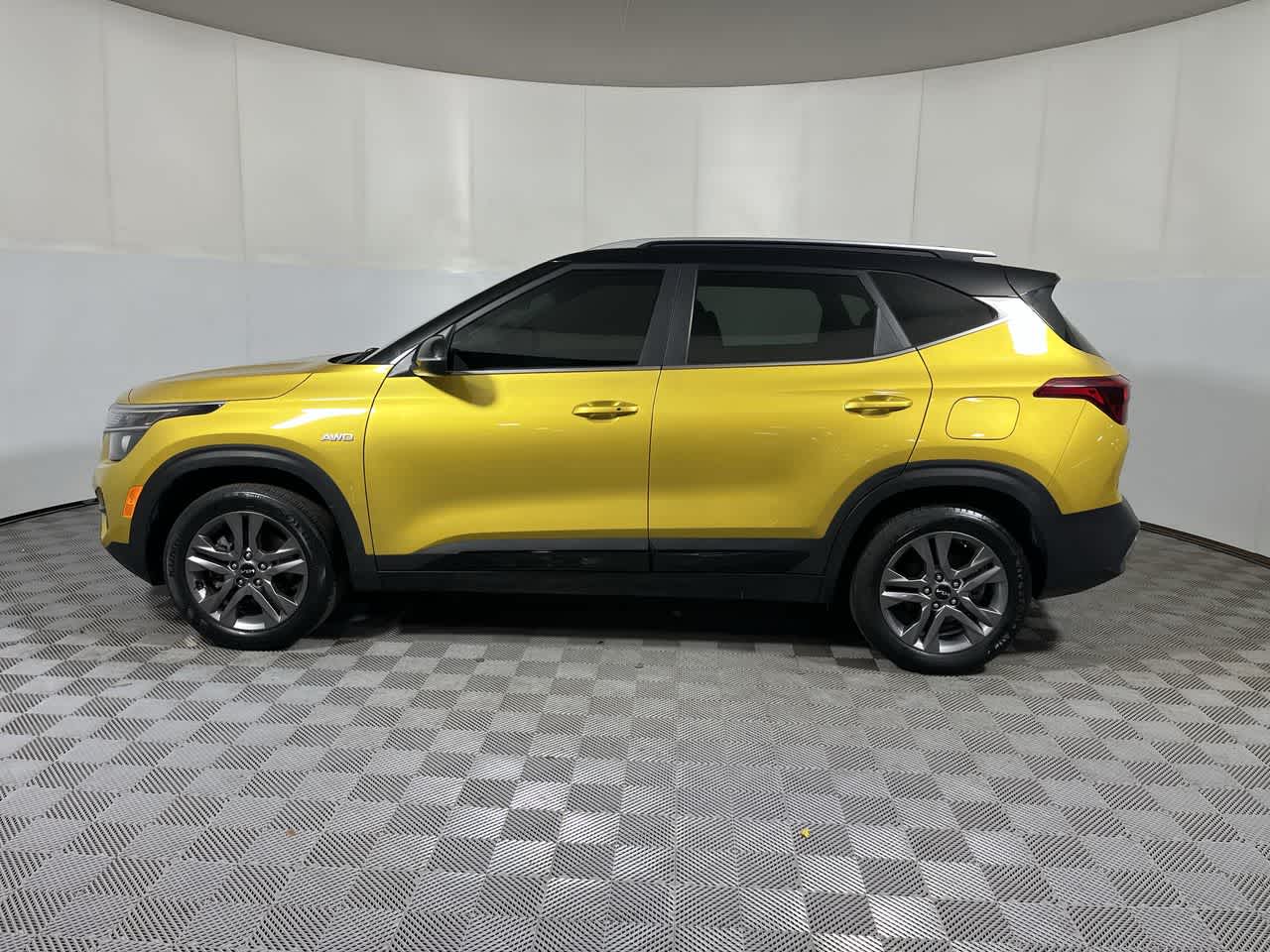 2023 Kia Seltos S