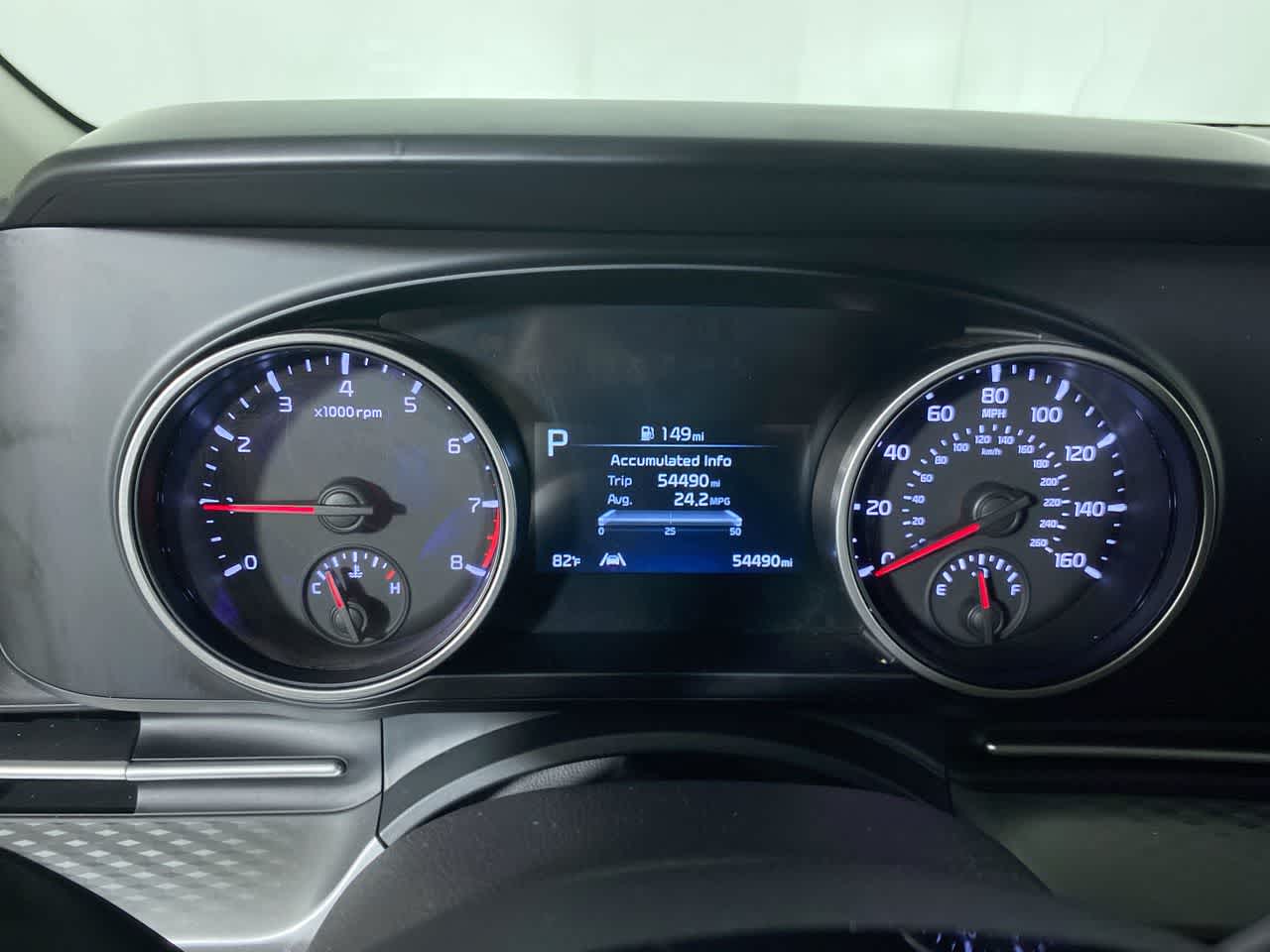 2024 Kia Carnival LX