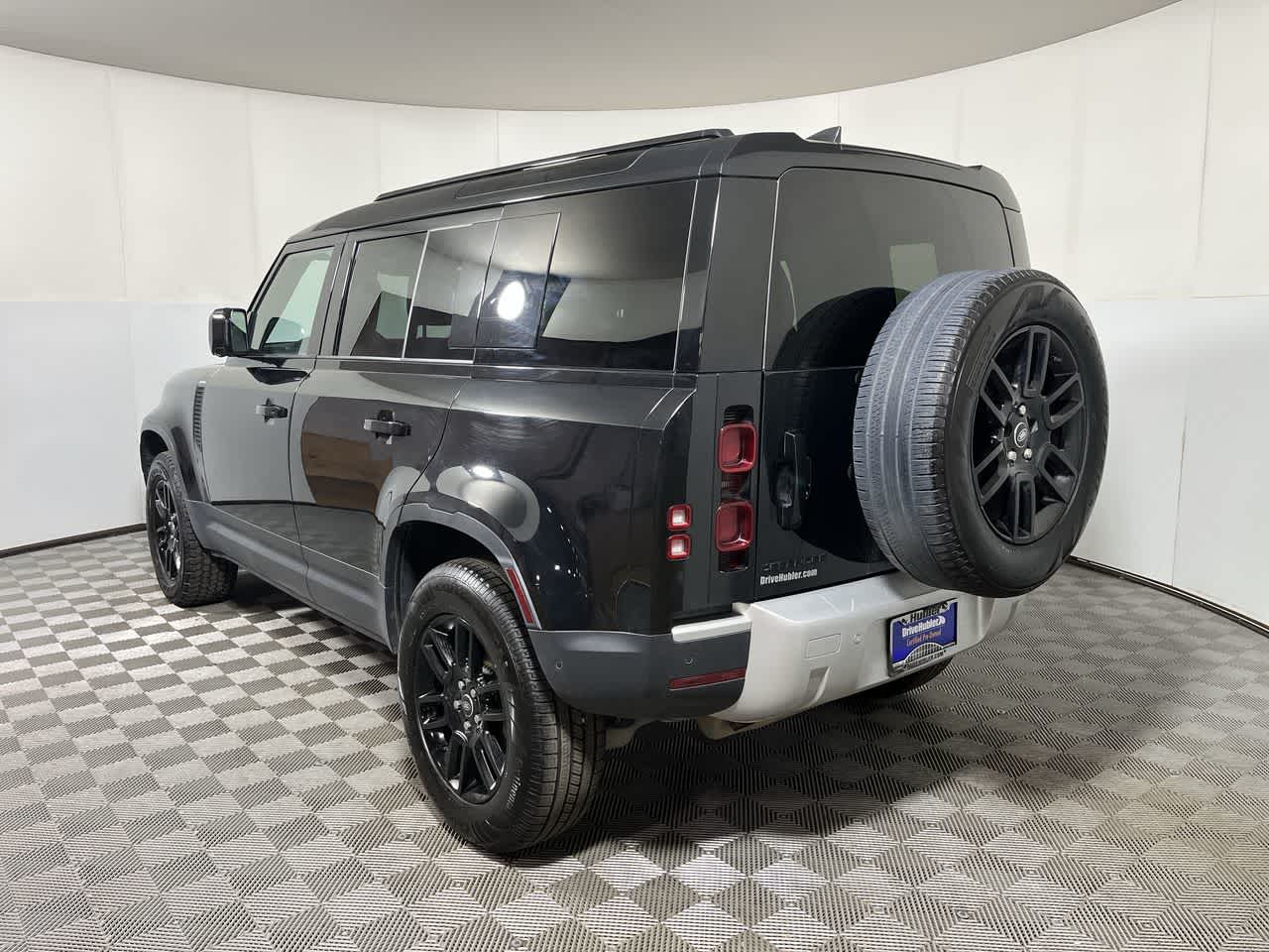 2025 Land Rover Defender S