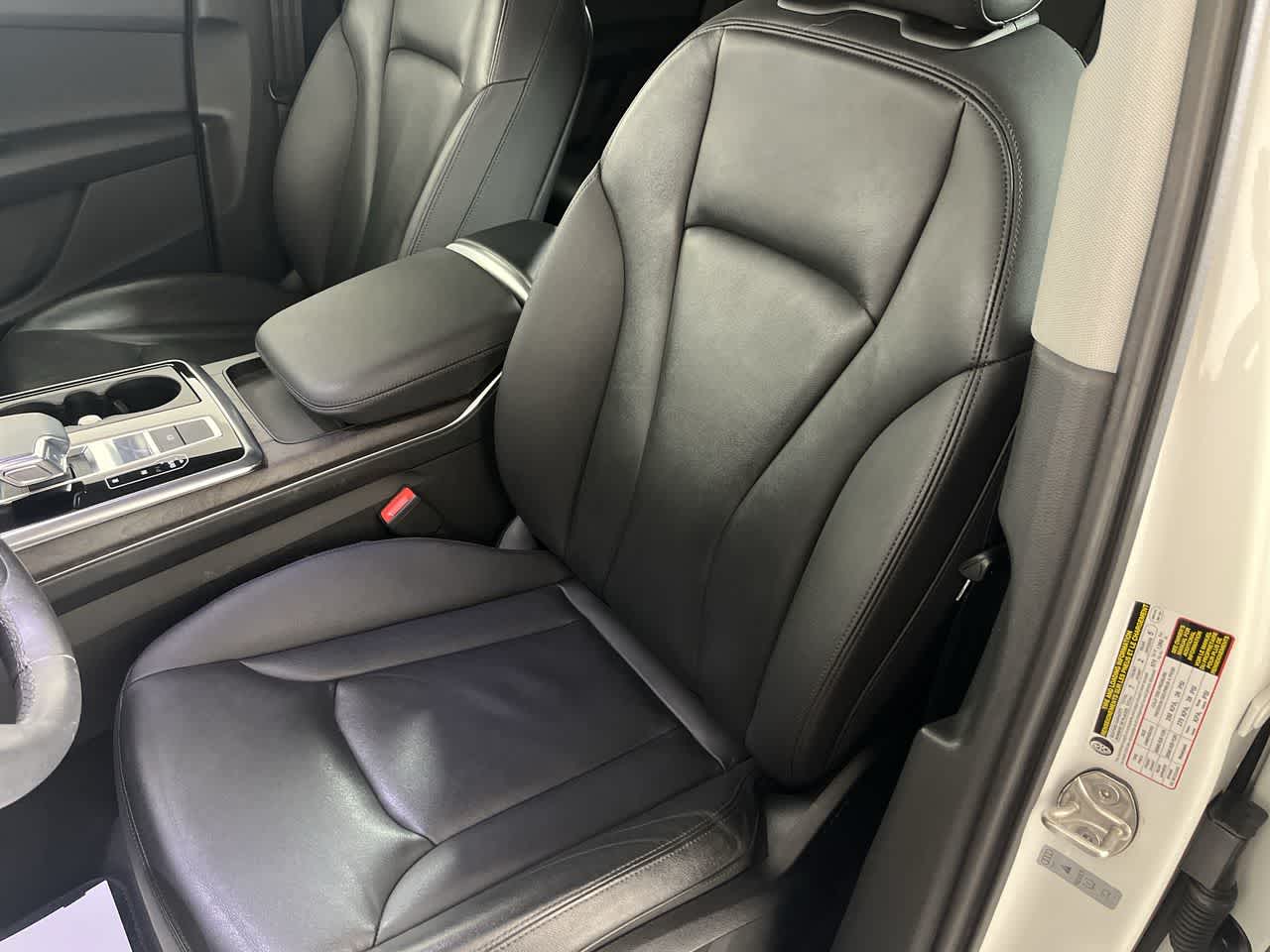 2023 Audi Q7 Premium