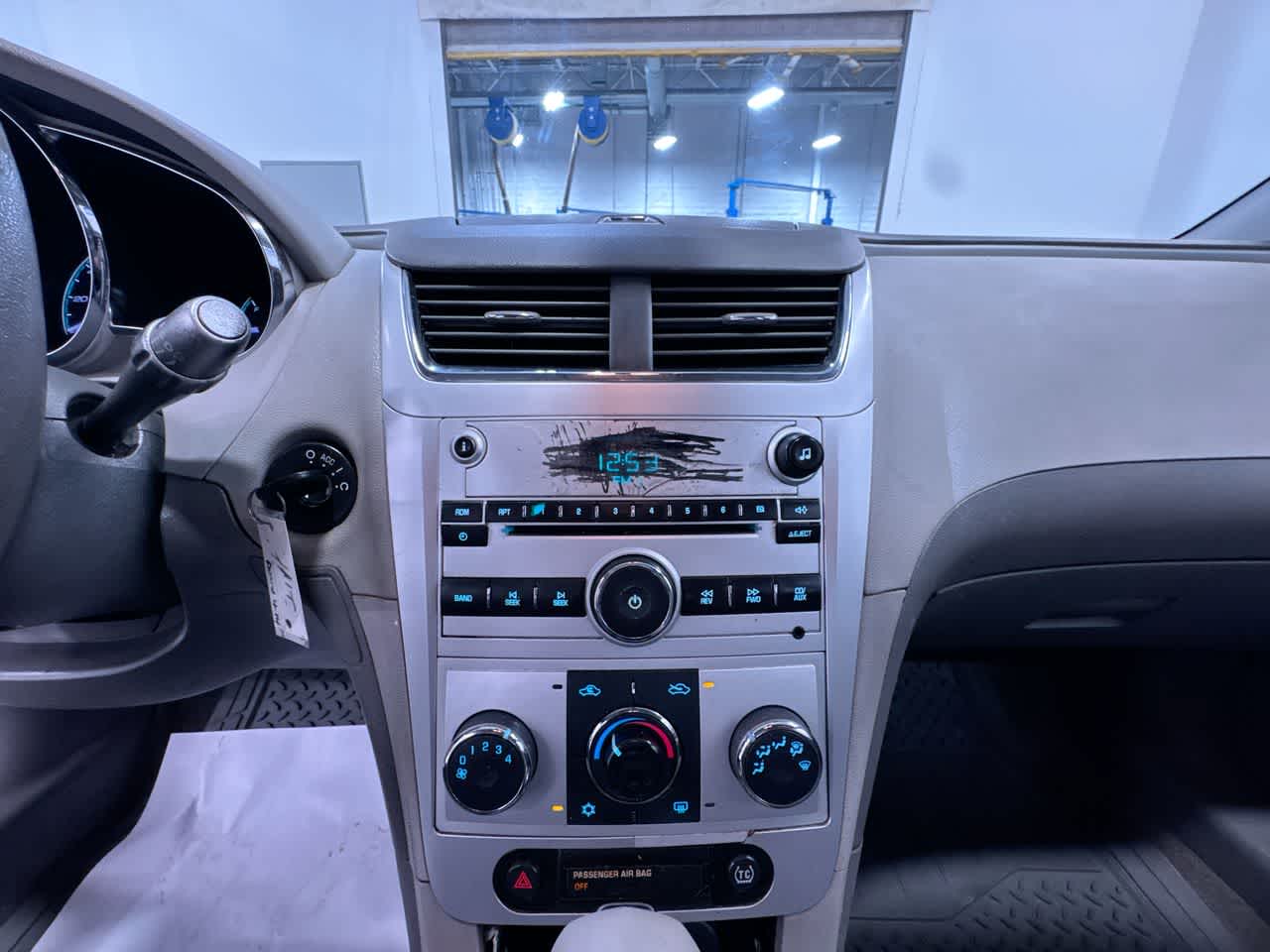 2011 Chevrolet Malibu LS w/1FL