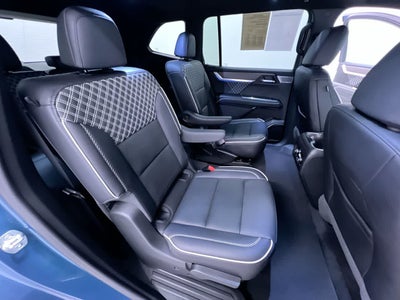 2025 GMC Acadia FWD Denali
