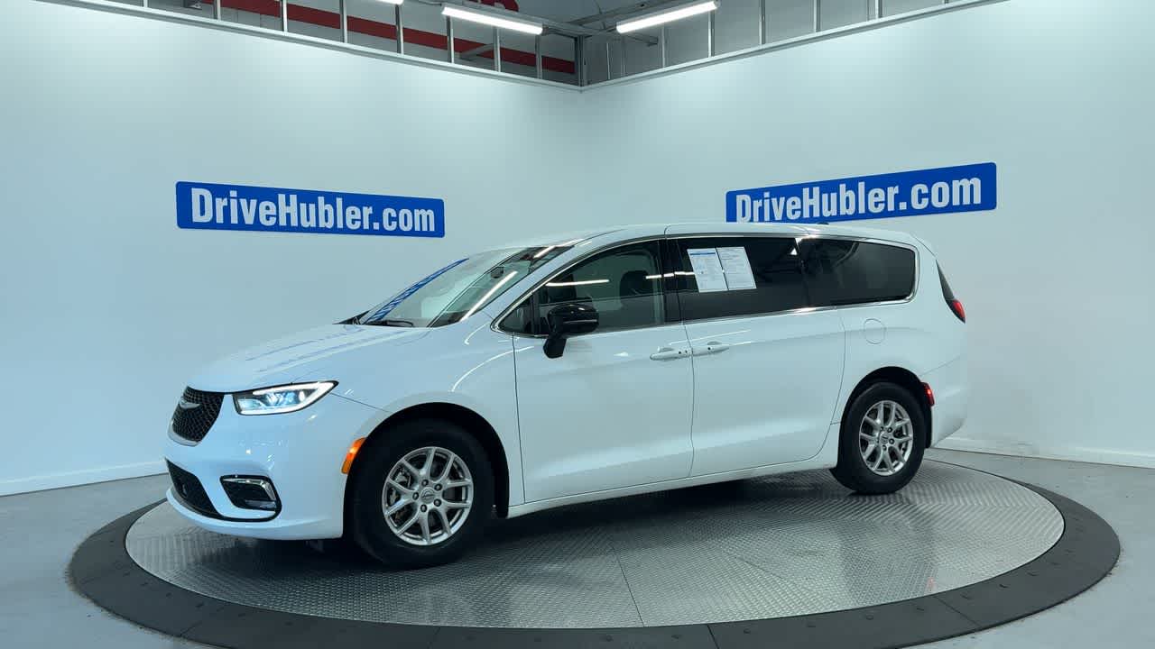 2024 Chrysler Pacifica Touring L