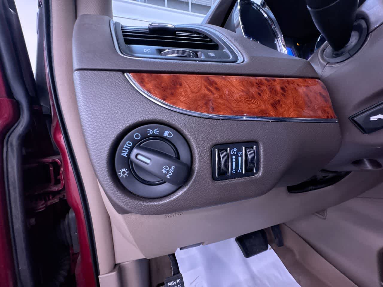 2015 Chrysler Town & Country Limited Platinum