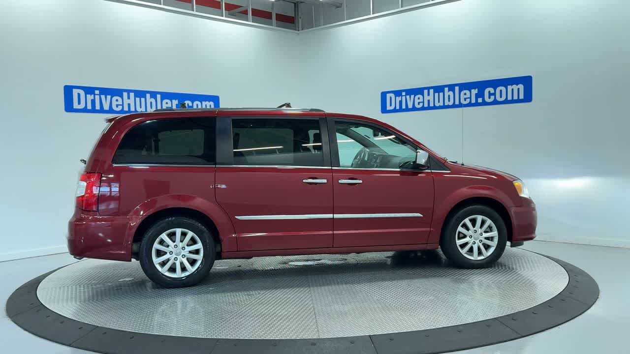 2015 Chrysler Town & Country Limited Platinum