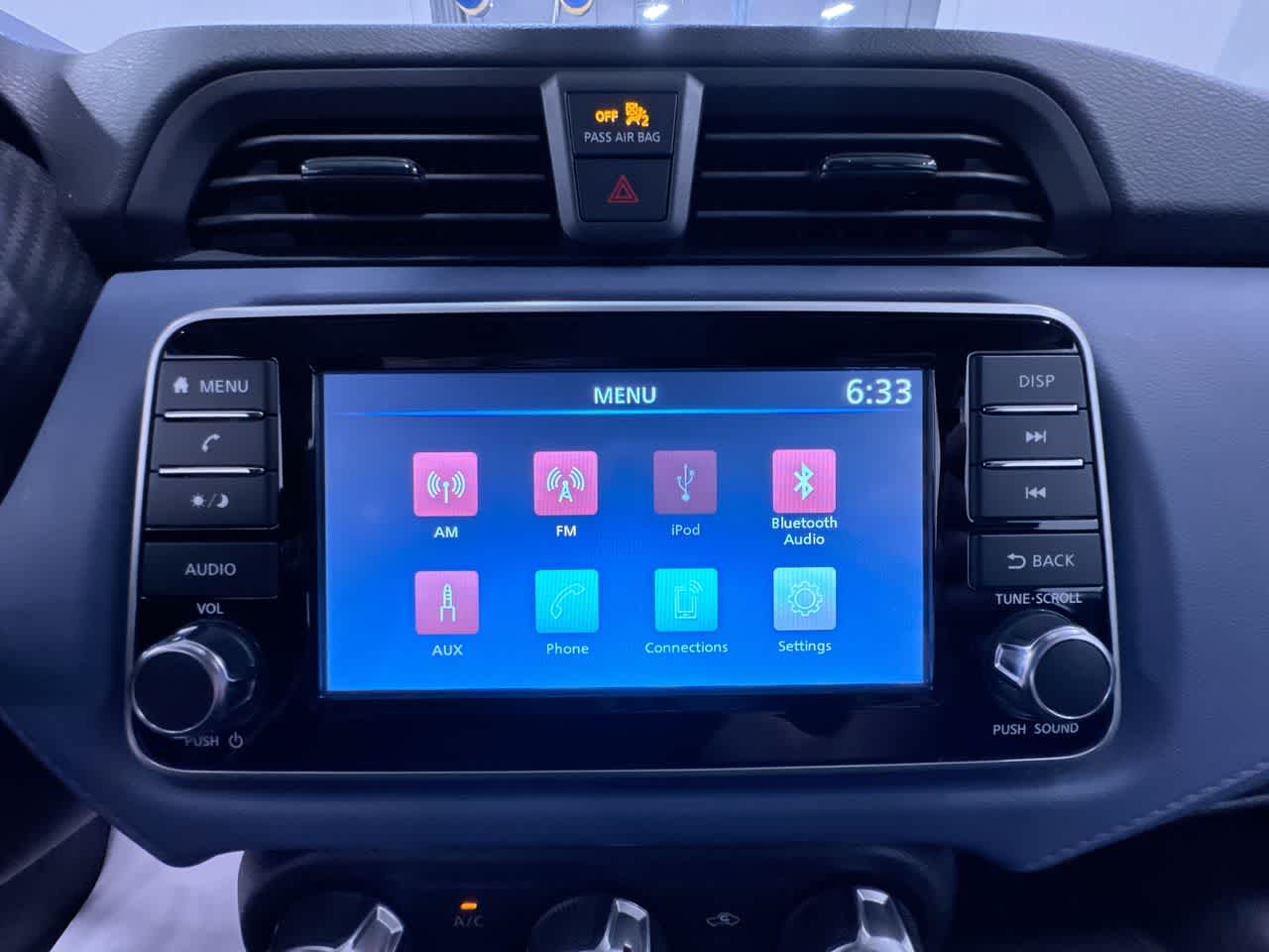 2024 Nissan Versa SV