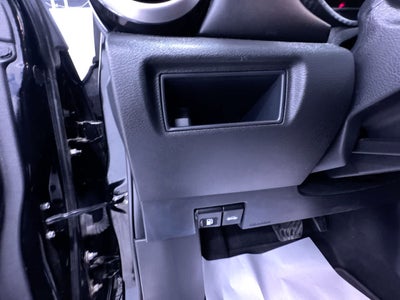 2022 Nissan Versa SR