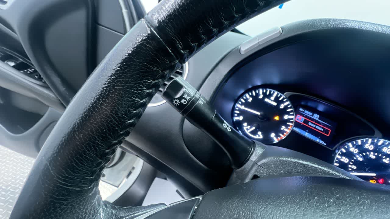 2018 Nissan Pathfinder SV