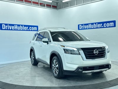 2024 Nissan Pathfinder SL