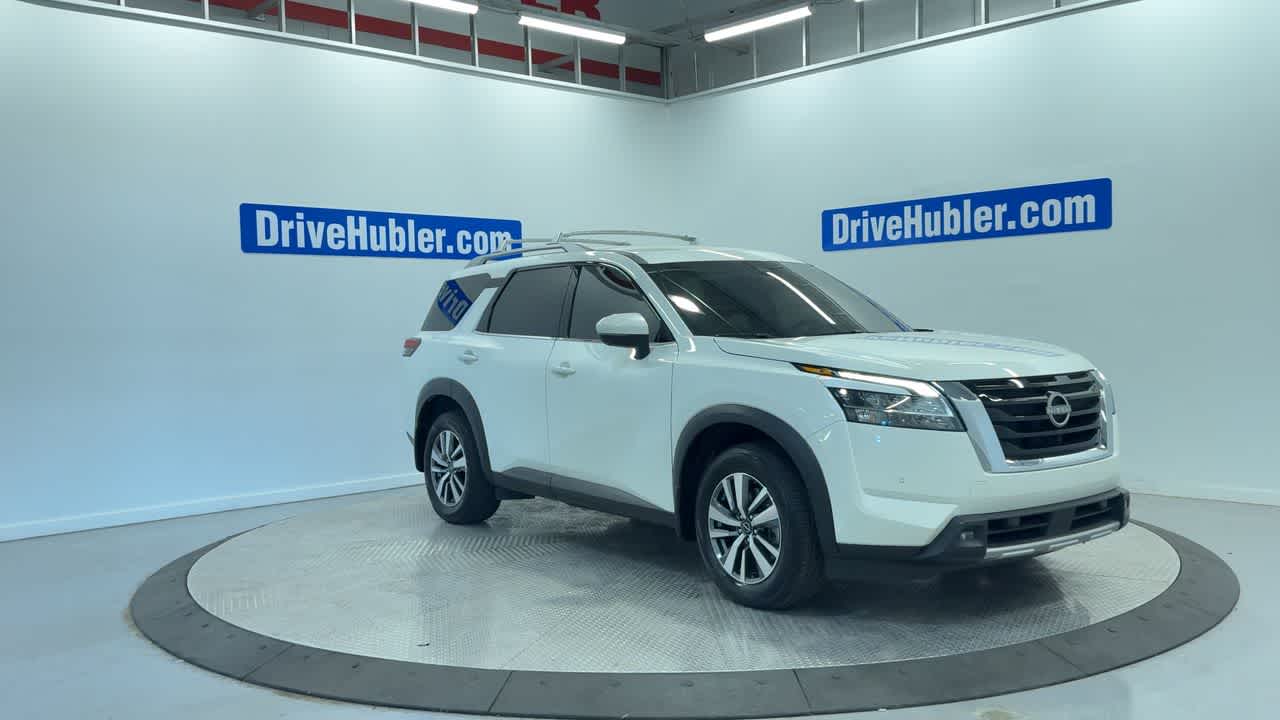 2024 Nissan Pathfinder SL