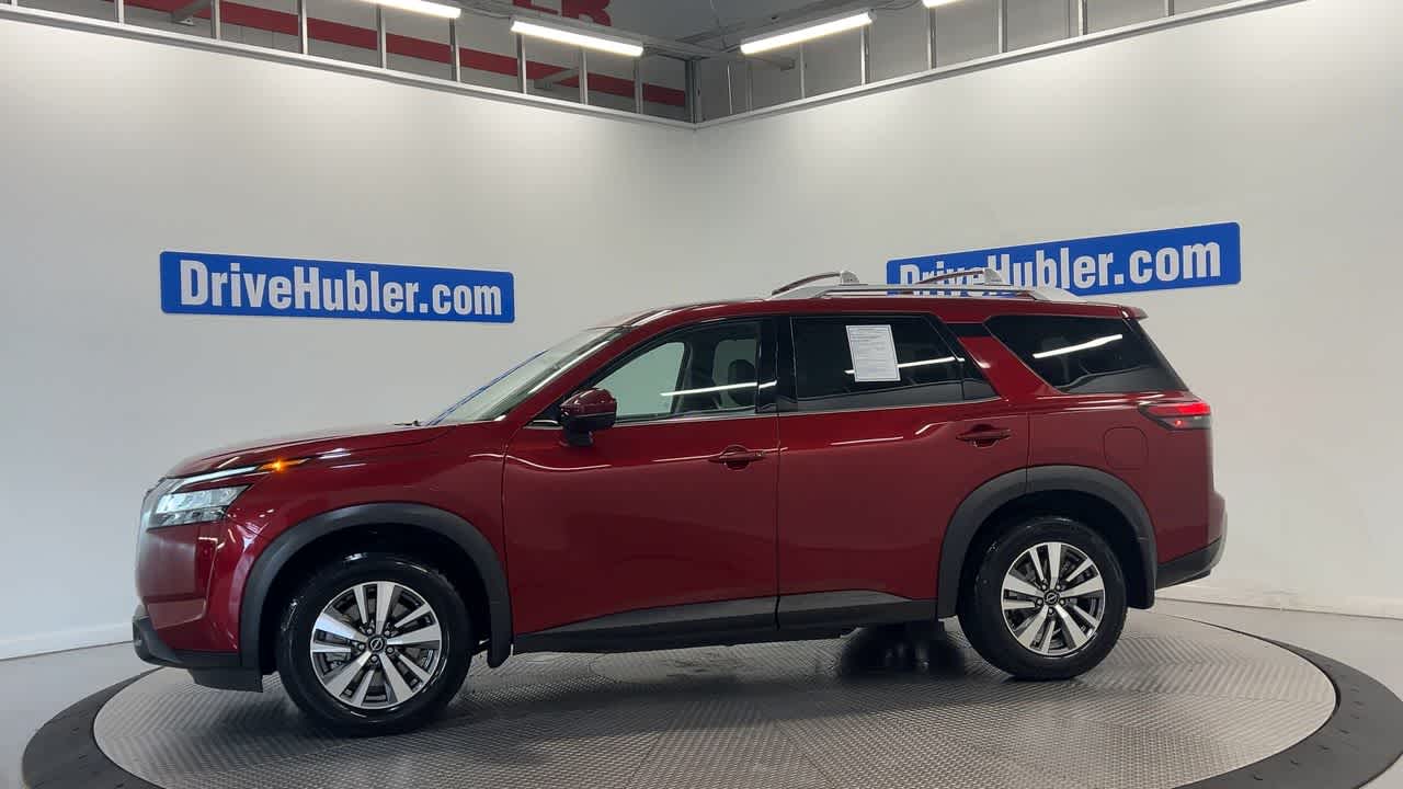 2023 Nissan Pathfinder SL