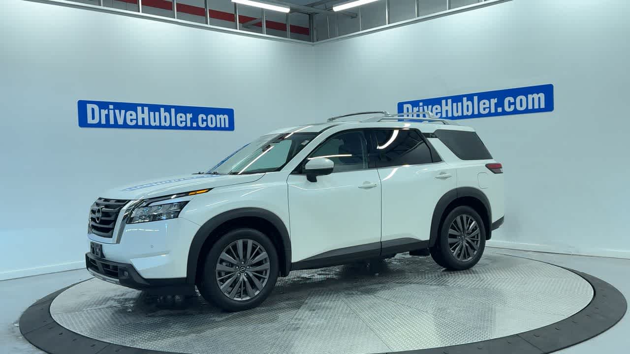 2022 Nissan Pathfinder SL