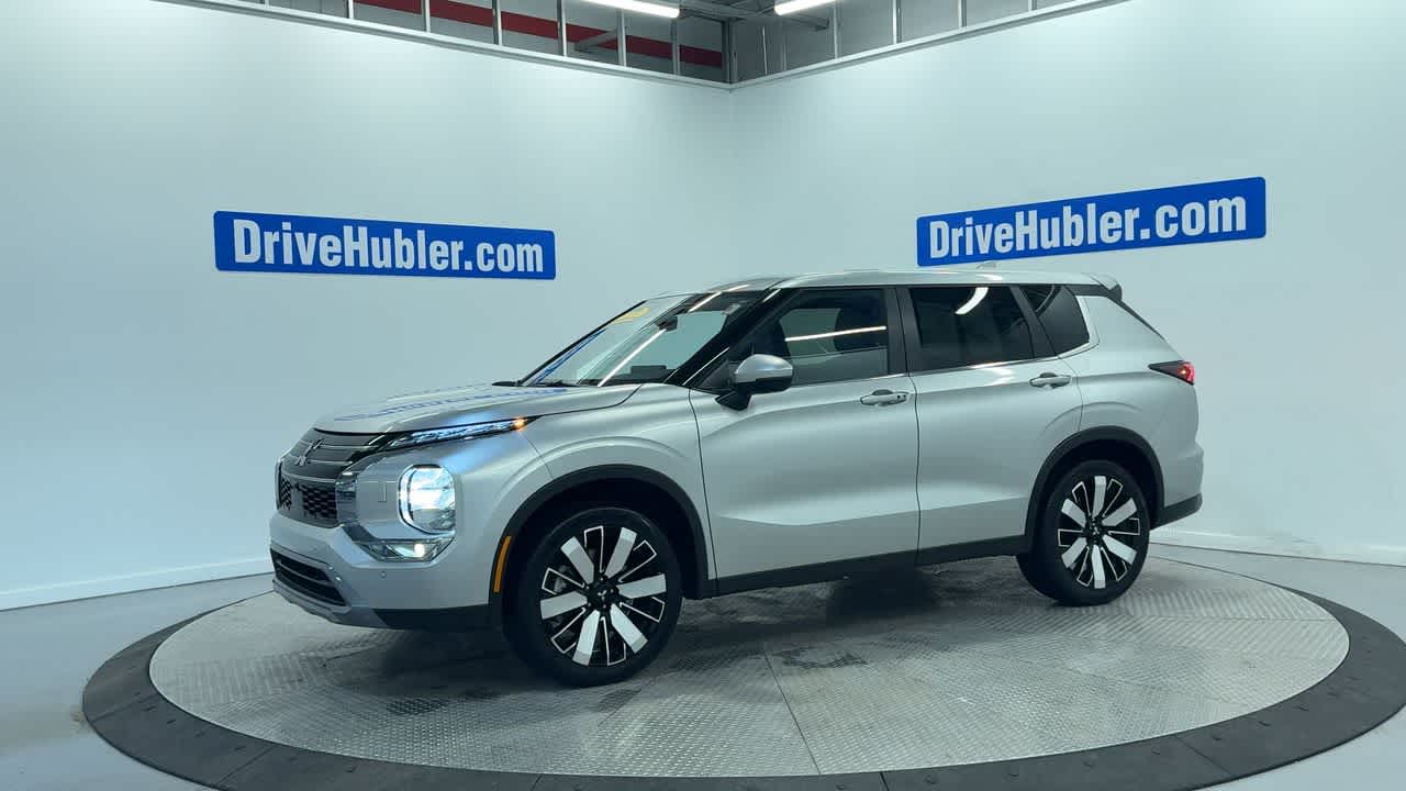 2025 Mitsubishi Outlander SE
