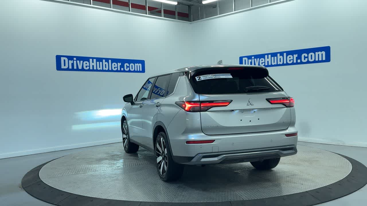 2025 Mitsubishi Outlander SE