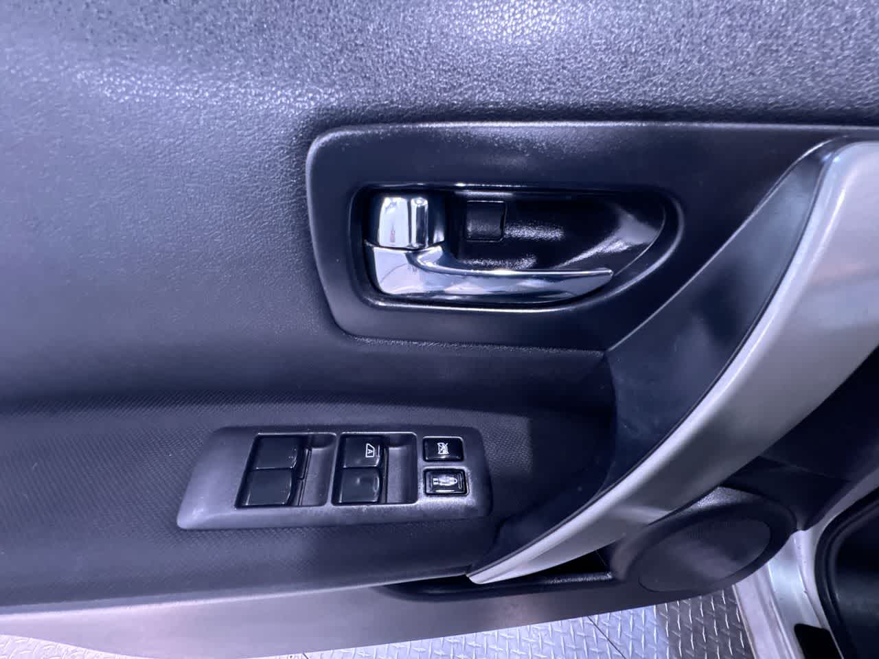 2011 Nissan Rogue SV