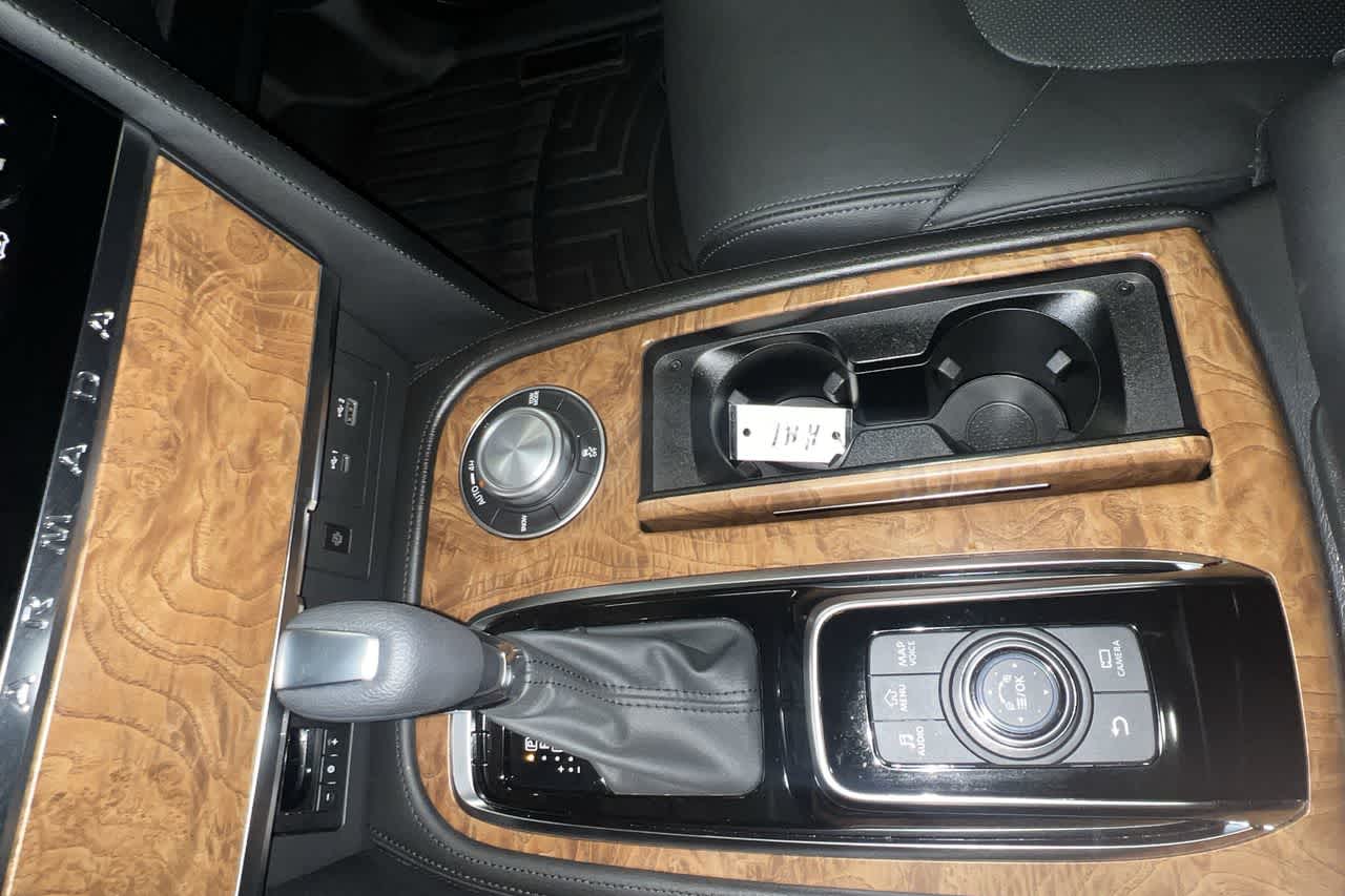 2022 Nissan Armada SL