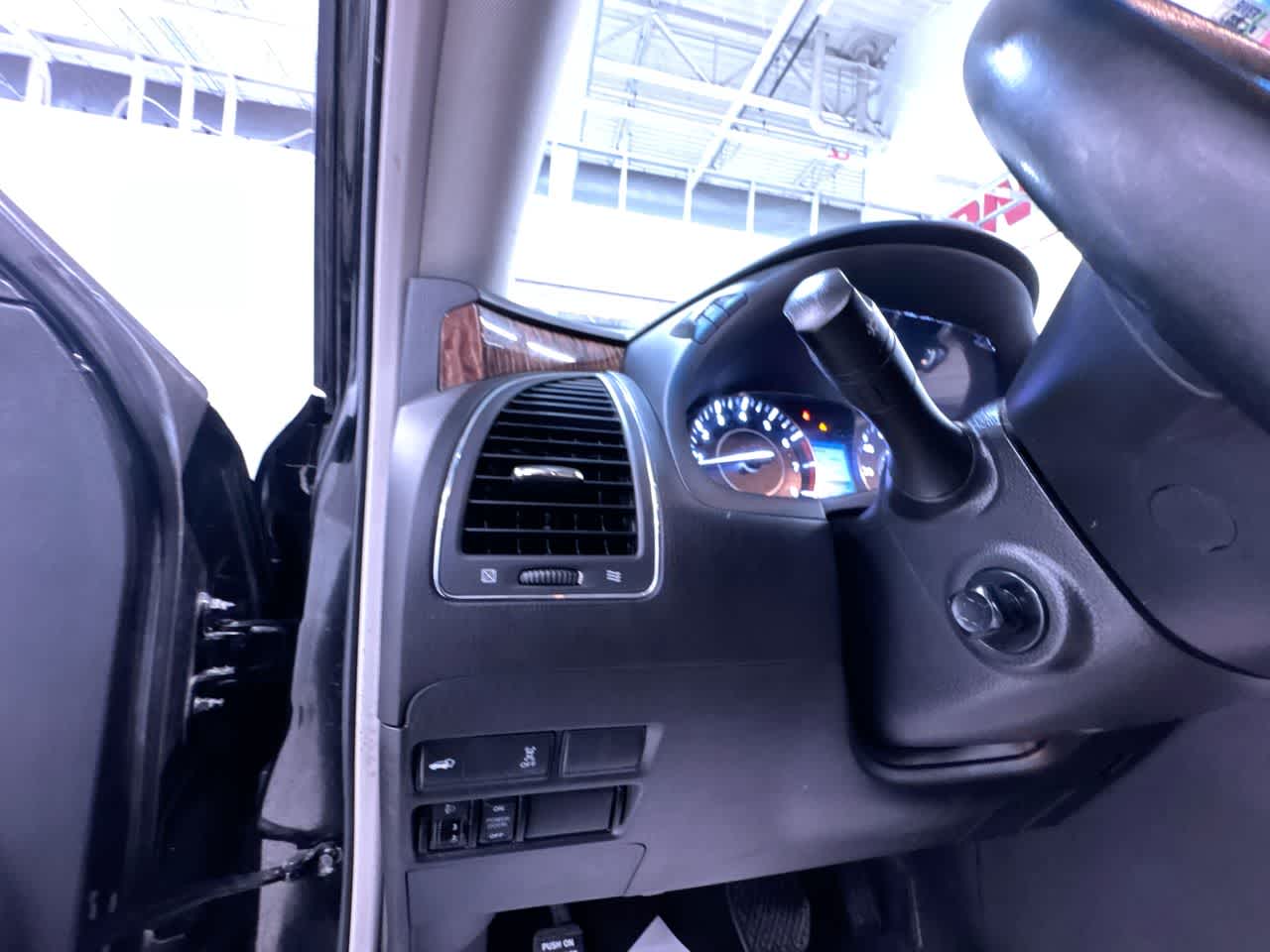 2017 Nissan Armada SV