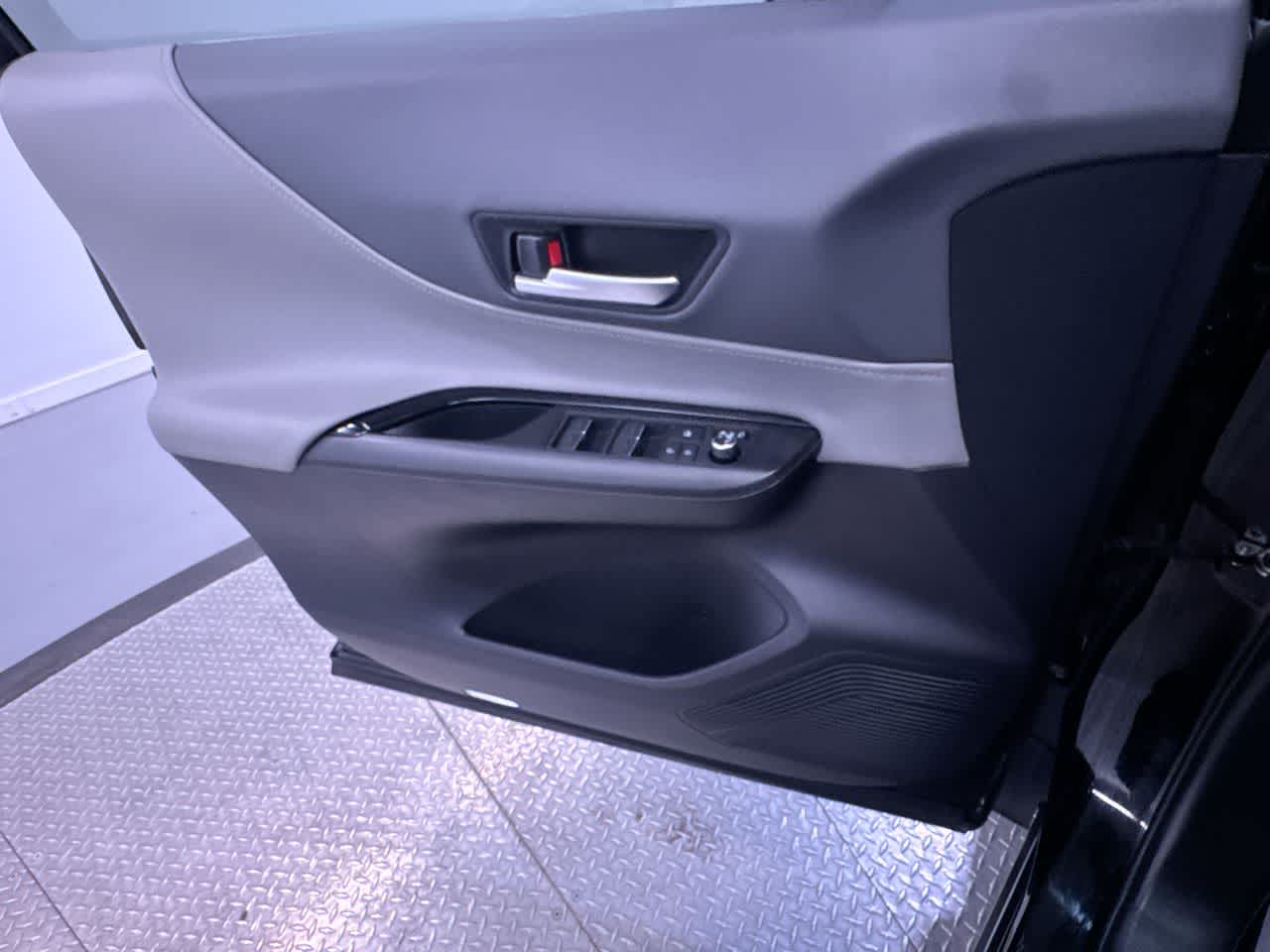 2022 Toyota Venza LE