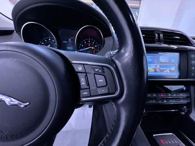 2018 Jaguar F-PACE 25t Premium