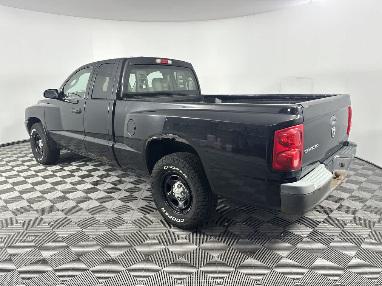 2005 Dodge Dakota ST
