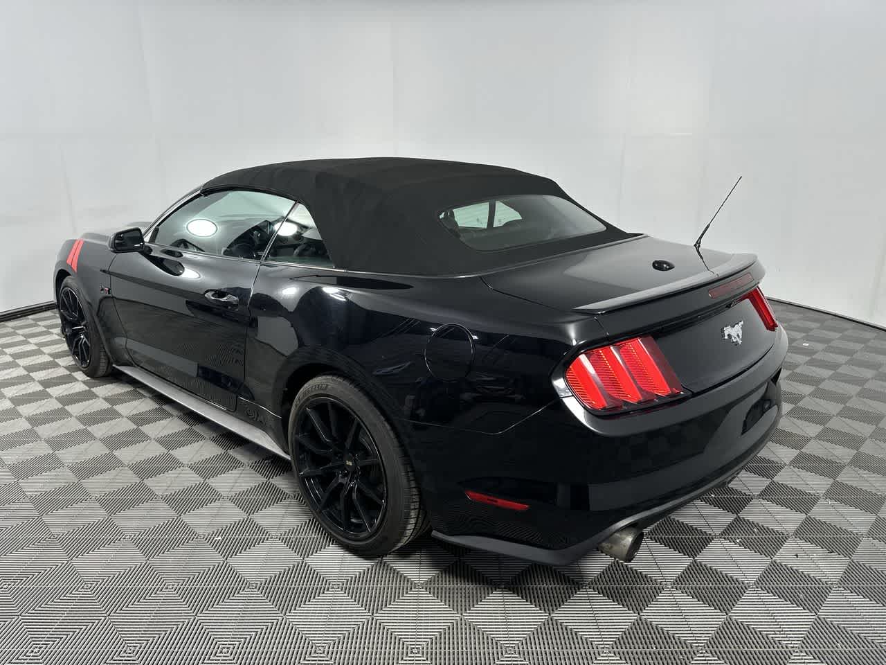 2015 Ford Mustang EcoBoost Premium