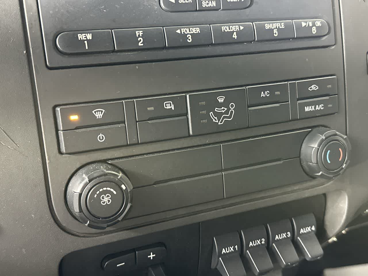 2016 Ford Super Duty F-550 DRW XL