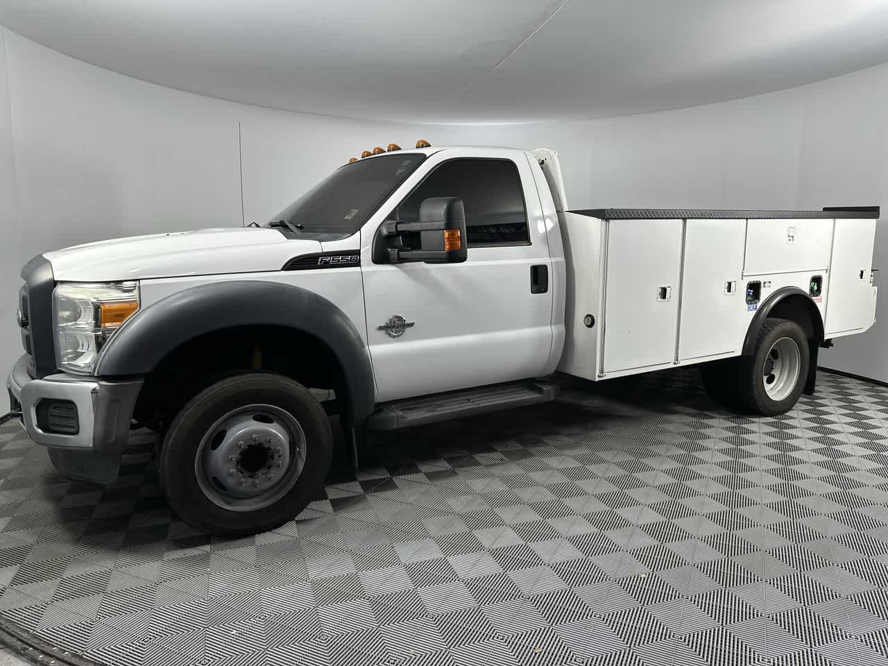 2016 Ford Super Duty F-550 DRW XL