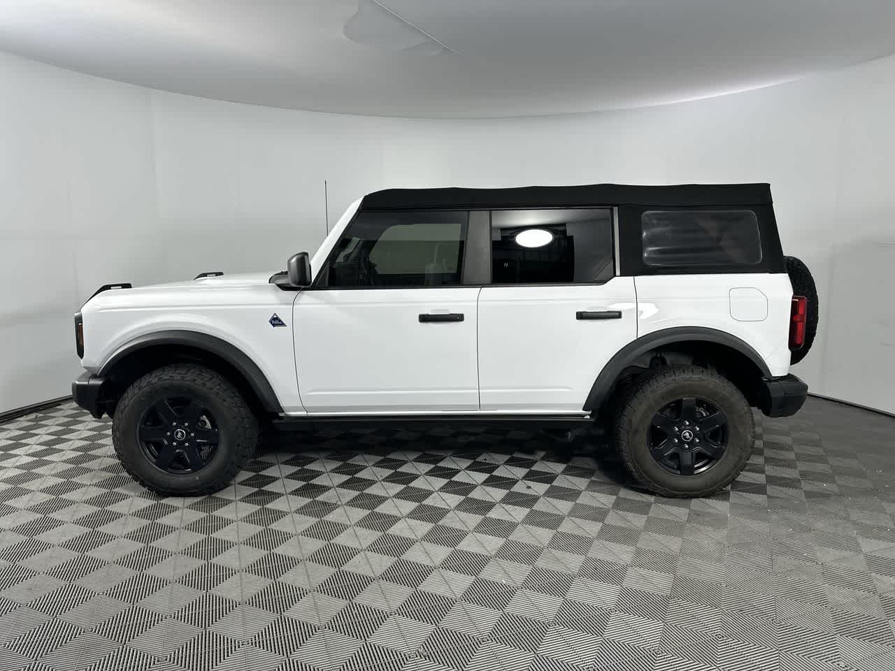 2022 Ford Bronco Black Diamond