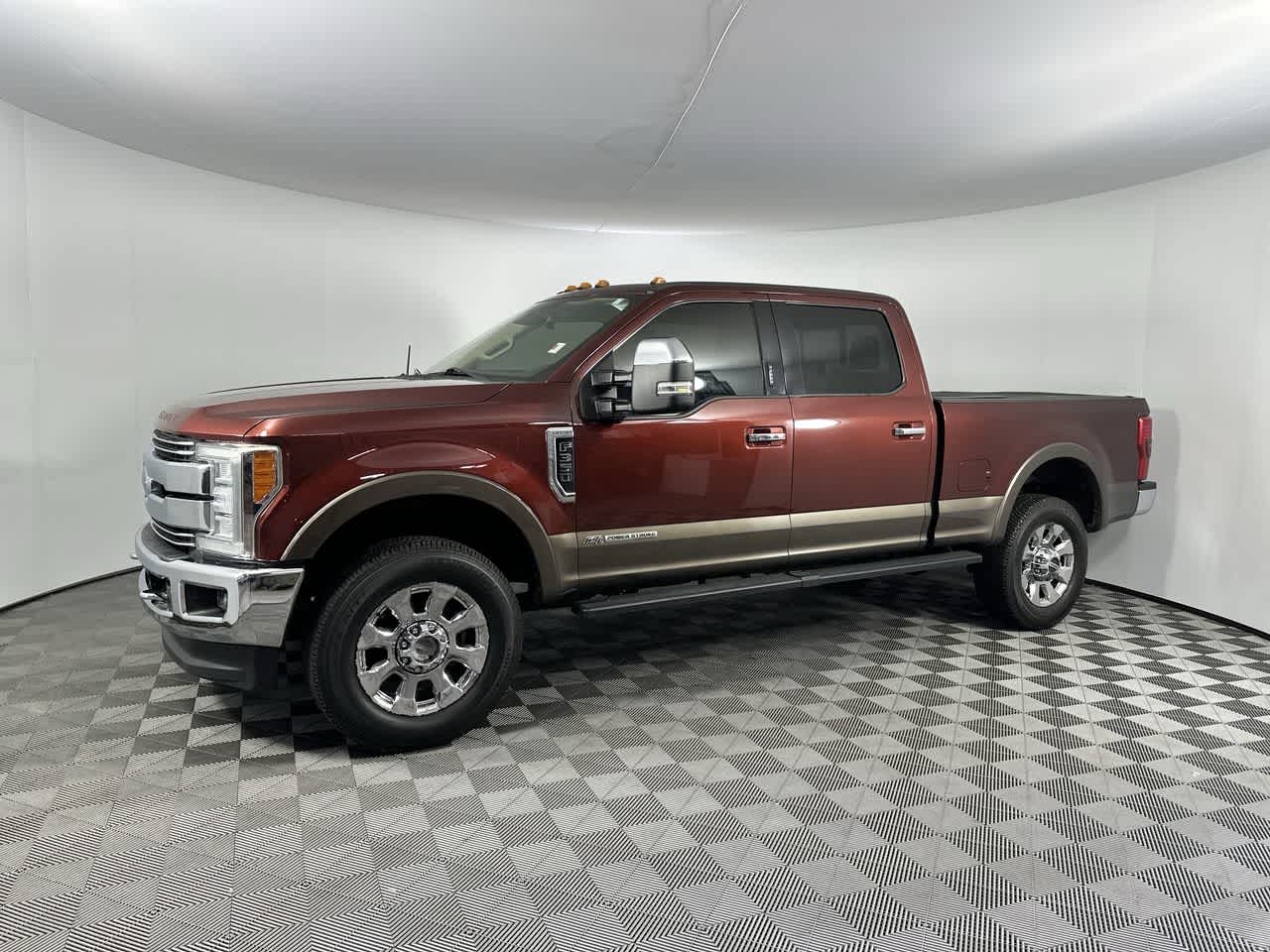 2017 Ford Super Duty F-350 SRW Lariat