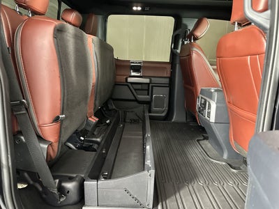2022 Ford Super Duty F-350 DRW Platinum