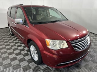 2013 Chrysler Town &amp; Country Limited