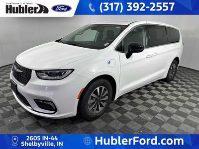 2024 Chrysler Pacifica Hybrid Select